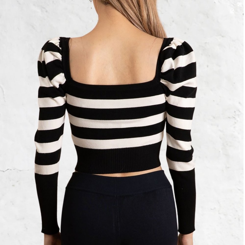 (Large) Puff Sleeve Crop Square Neck Stretched Long sleeve Large - Picture 4 of 5